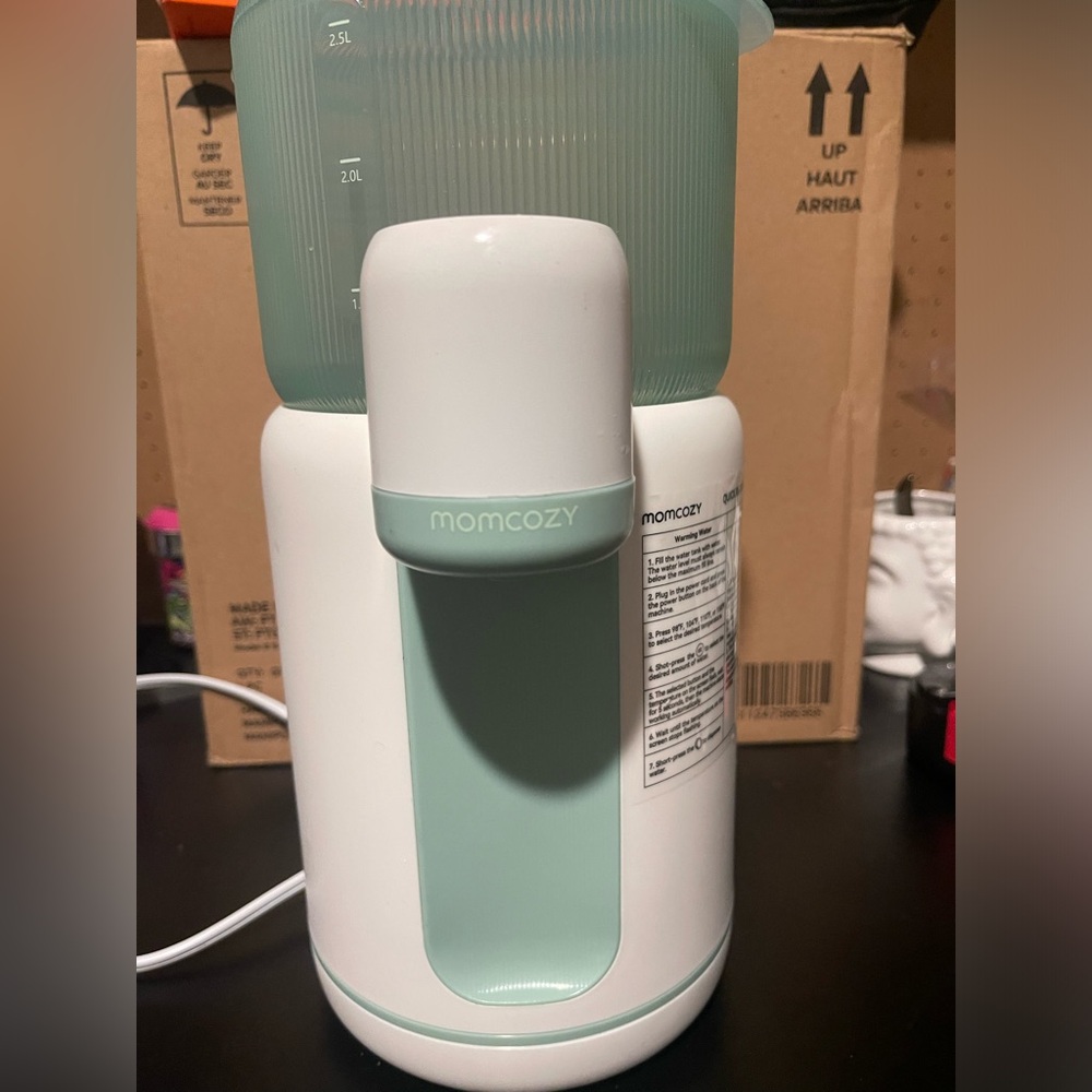 Momcozy baby bottle warmer